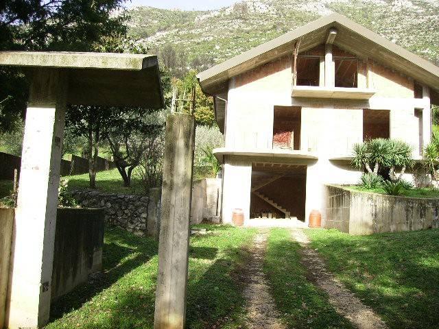 Villa Indipendente in vendita a Pietravairano, Caserta