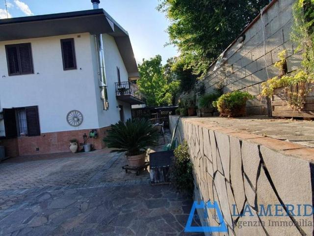 Villa Indipendente in vendita a Saette, Pieve A Nievole