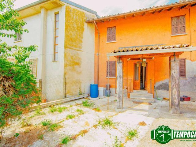 Villa Indipendente in vendita a Pieve Albignola, Lombardia