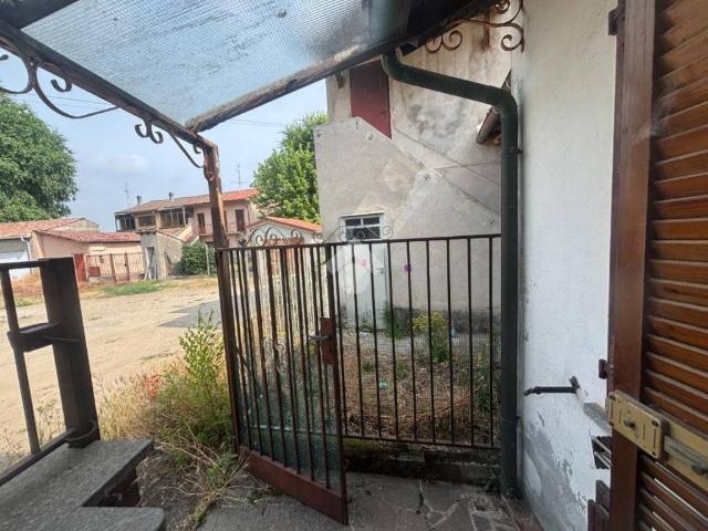 Villa Indipendente in vendita a Pieve Albignola, Lombardia