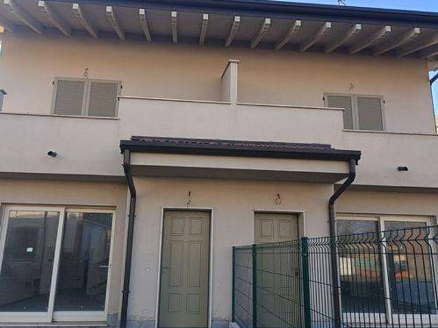 Villa Indipendente in vendita a Pieve Del Cairo, Lombardia