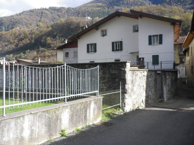 Villa Indipendente in vendita a Comunità delle Giudicarie, Pieve Di Bono