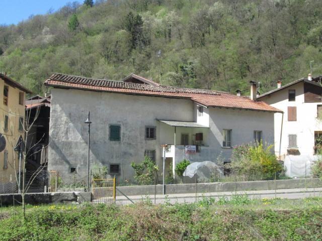 Villa Indipendente in vendita a Comunità delle Giudicarie, Pieve Di Bono