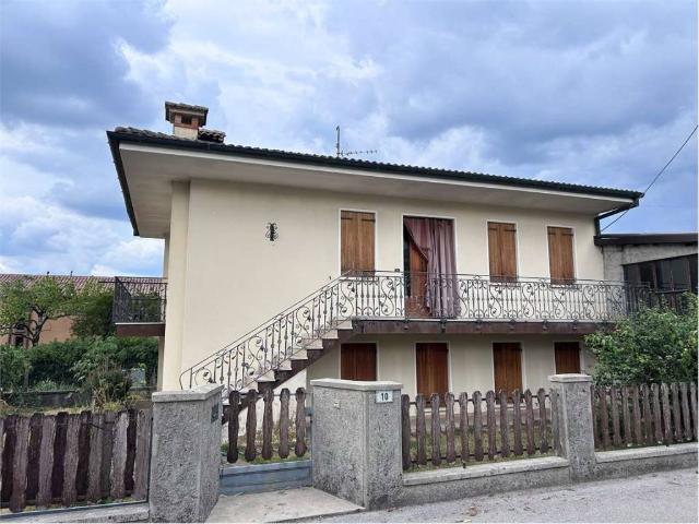Villa Indipendente in vendita a Pieve Di Soligo, Veneto