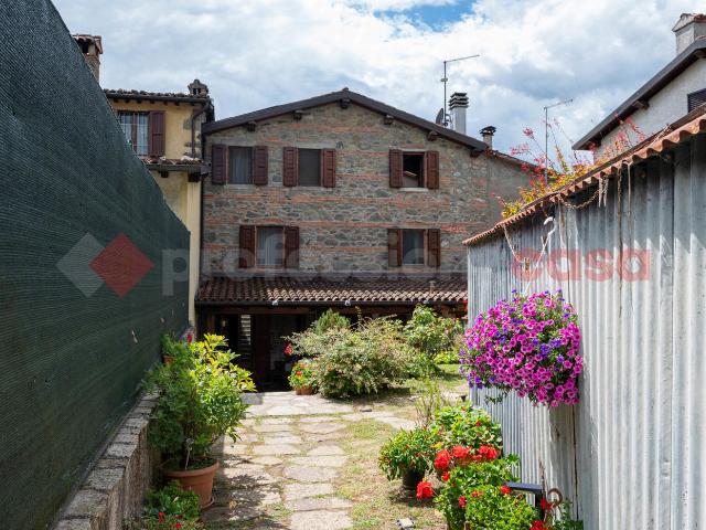 Villa Indipendente in vendita a Unione Comuni Garfagnana, Pieve Fosciana