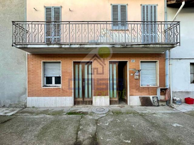 Villa Indipendente in vendita a Pieve Porto Morone, Lombardia