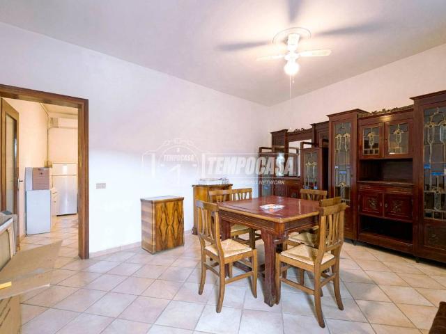 Villa Indipendente in vendita a Pieve San Giacomo, Cremona
