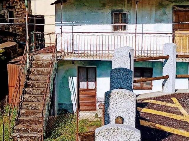 Villa Indipendente in vendita a Bannio Anzino, Piemonte