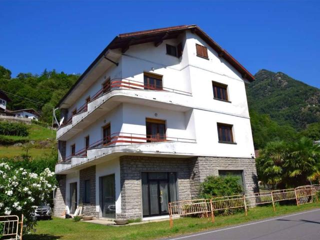 Villa Indipendente in vendita a Bannio Anzino, Piemonte