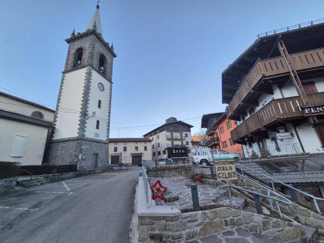 Villa Indipendente in vendita a Unione dei comuni del Frignano, Pievepelago