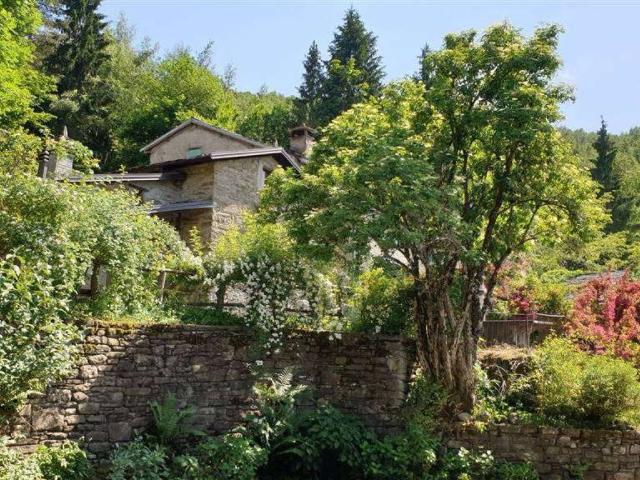 Villa Indipendente in vendita a Unione dei comuni del Frignano, Pievepelago