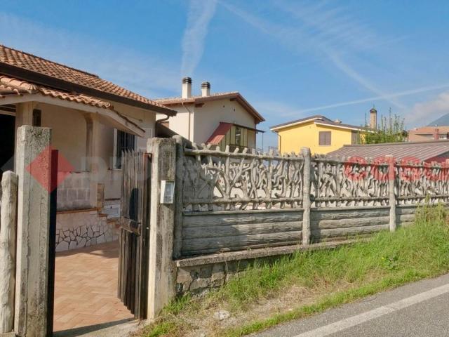 Villa Indipendente in vendita a Piglio, Lazio