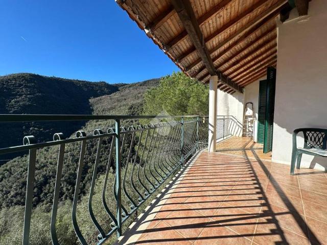 Villa Indipendente in vendita a Isolabona, Liguria