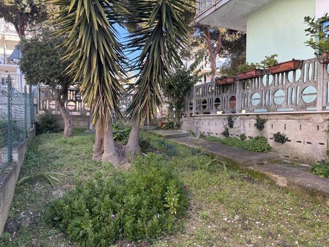Villa Indipendente in vendita a Pineto, Abruzzo