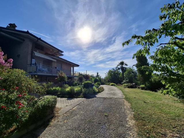 Villa Indipendente in vendita a Piobesi d'Alba, Cuneo