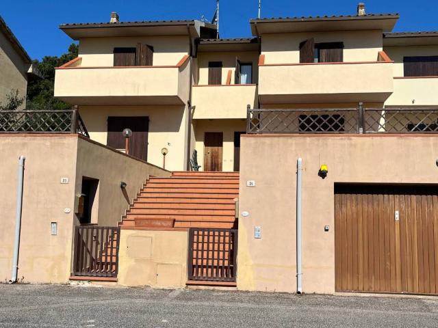 Villa Indipendente in vendita a Ghiaccioni, Piombino