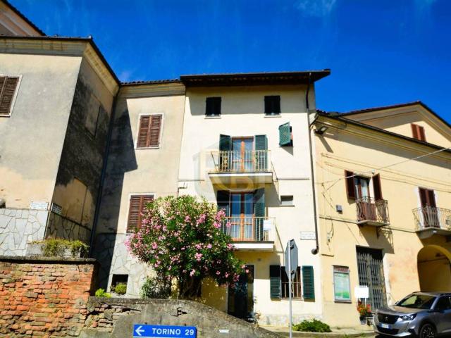 Villa Indipendente in vendita a Piemonte, Asti