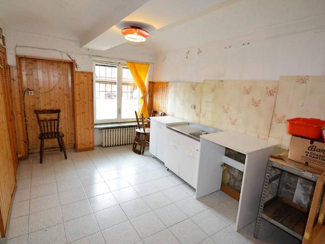 Villa Indipendente in vendita a Piemonte, Asti