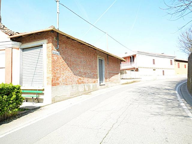 Villa Indipendente in vendita a Piemonte, Asti