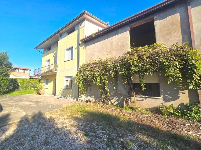 Villa Indipendente in vendita a Corte, Piove Di Sacco