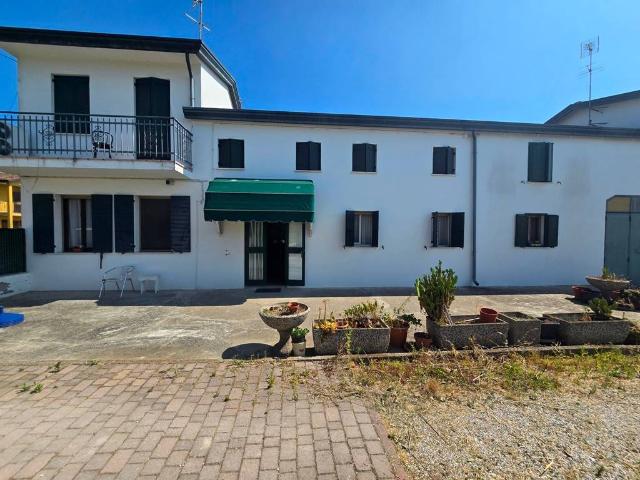 Villa Indipendente in vendita a Quartiere Sant'Anna, Piove Di Sacco