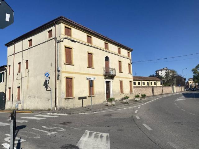 Villa Indipendente in vendita a Quartiere Sant'Anna, Piove Di Sacco