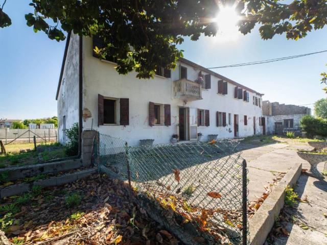 Villa Indipendente in vendita a Corte, Piove Di Sacco