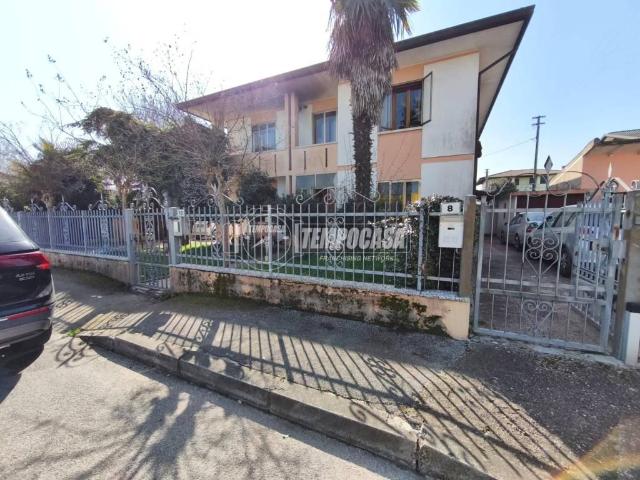 Villa Indipendente in vendita a Quartiere Sant'Anna, Piove Di Sacco