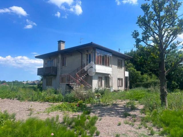Villa Indipendente in vendita a Piove Di Sacco, Veneto