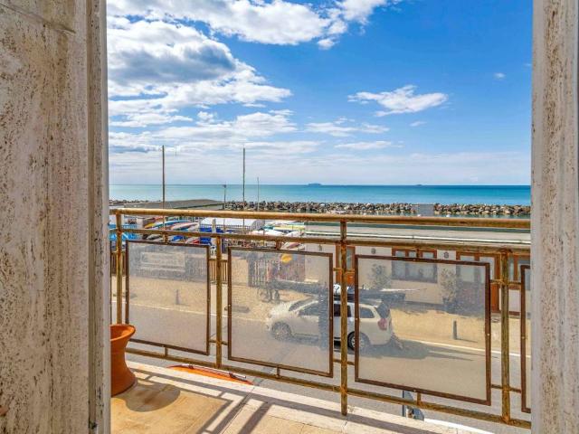 Villa Indipendente in vendita a Marina di Pisa, Pisa