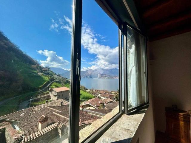 Villa Indipendente in vendita a Pisogne