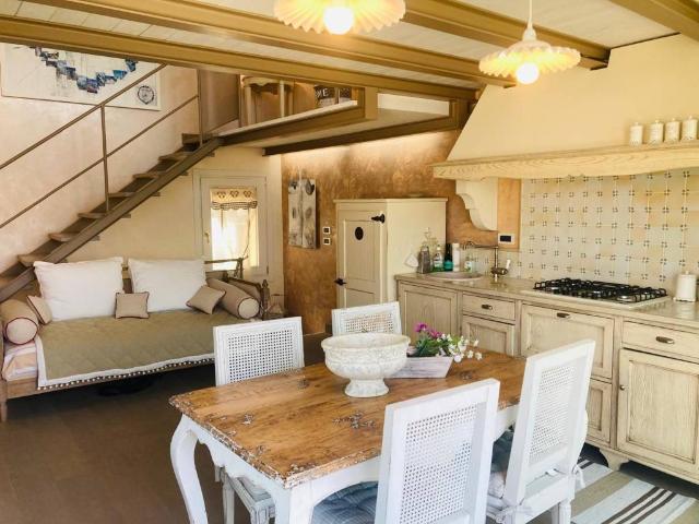 Villa Indipendente in vendita a Comunità montana del Sebino bresciano, Pisogne