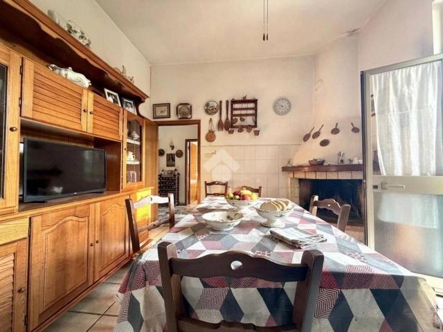 Villa Indipendente in vendita a Pistoia, Toscana