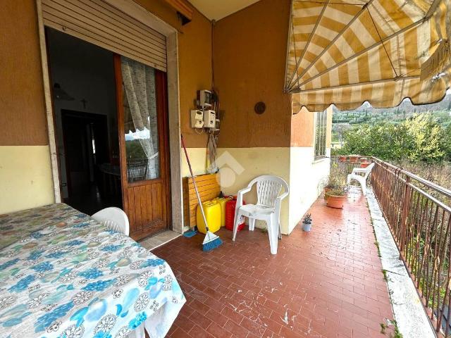 Villa Indipendente in vendita a Ponte a Calcaiola, Pistoia