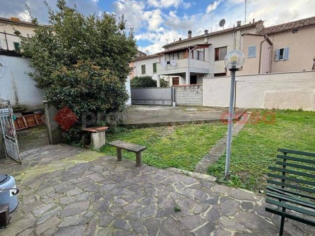 Villa Indipendente in vendita a La Vergine, Pistoia