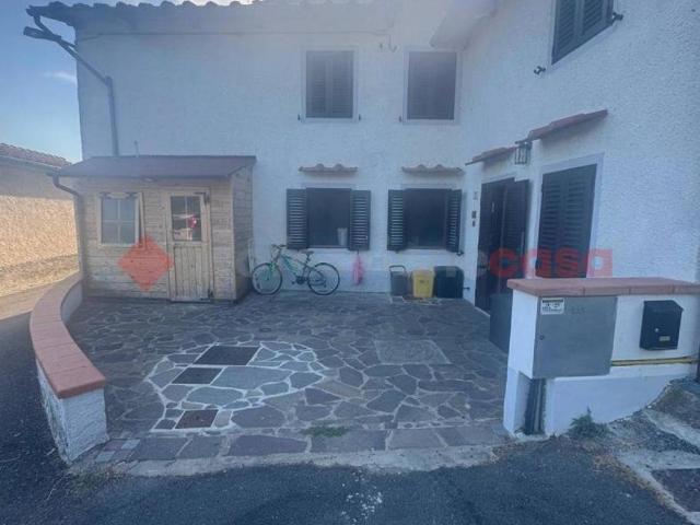 Villa Indipendente in vendita a Iano, Pistoia