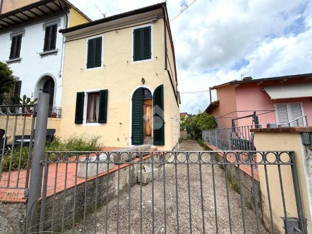Villa Indipendente in vendita a Pistoia, Toscana