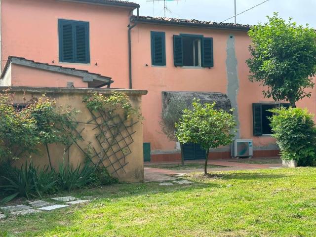 Villa Indipendente in vendita a Piuvica, Pistoia