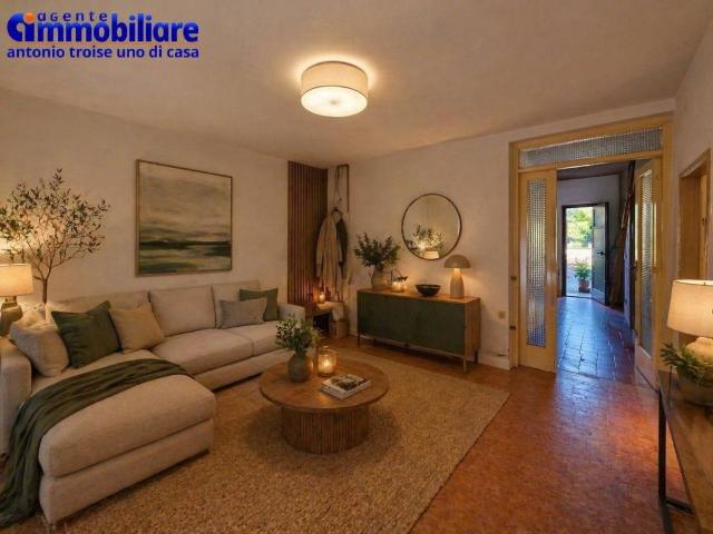 Villa Indipendente in vendita a Pontelungo, Pistoia