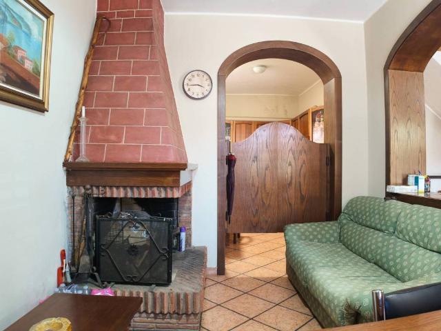 Villa Indipendente in vendita a Pistoia, Toscana