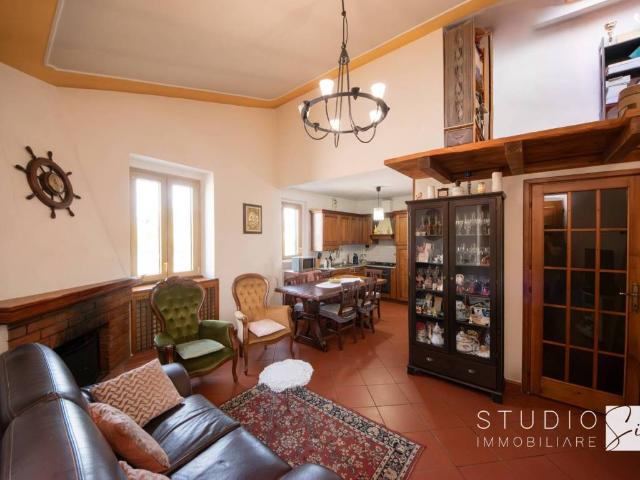 Villa Indipendente in vendita a San Pierino Casa al Vescovo, Pistoia