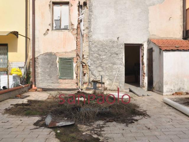 Villa Indipendente in vendita a Pontenuovo, Pistoia