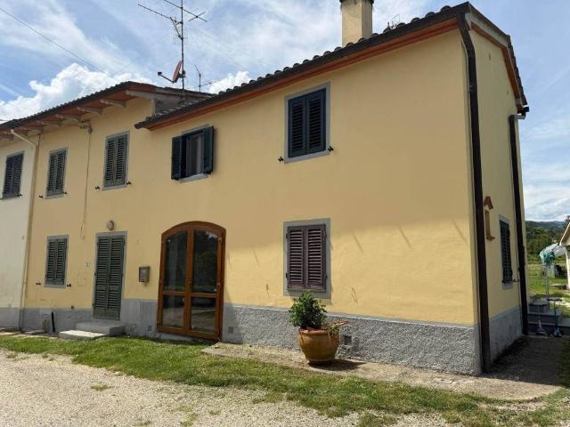 Villa Indipendente in vendita a Pontelungo, Pistoia