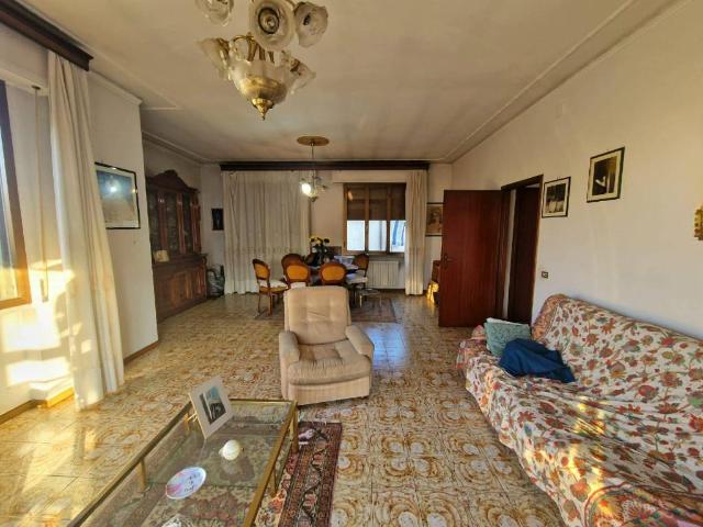 Villa Indipendente in vendita a Lo Sperone, Pistoia