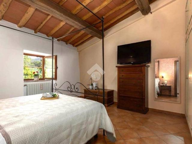 Villa Indipendente in vendita a Pistoia, Toscana