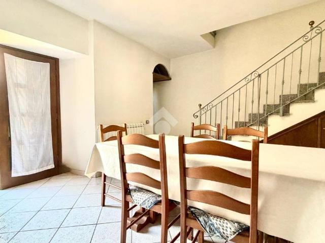 Villa Indipendente in vendita a Pistoia, Toscana