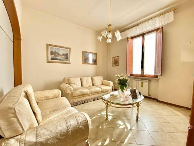 Villa Indipendente in vendita a La Vergine, Pistoia