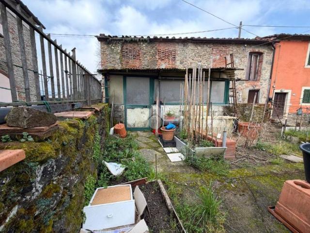 Villa Indipendente in vendita a San Pantaleo, Pistoia
