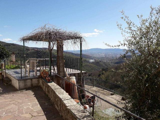 Villa Indipendente in vendita a Pistoia, Toscana