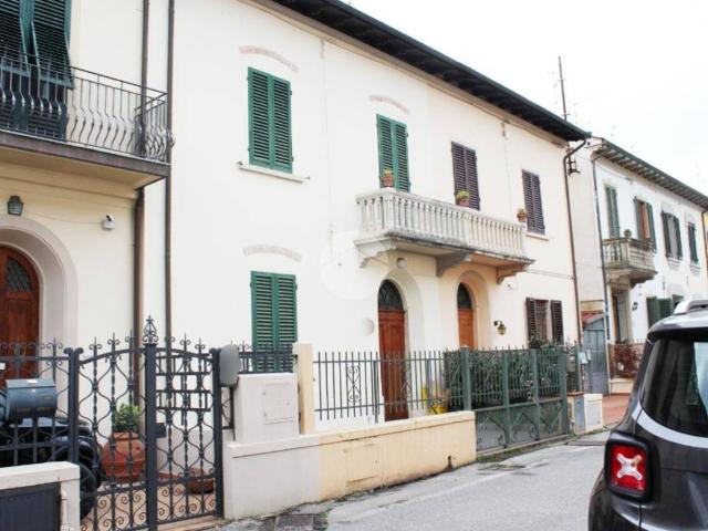 Villa Indipendente in vendita a Pontelungo, Pistoia